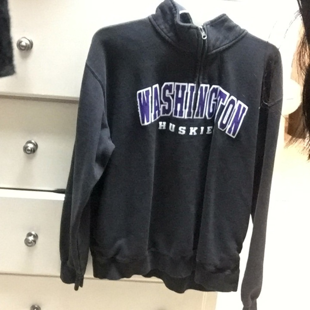 University of Washington Huskies Sweathshirt